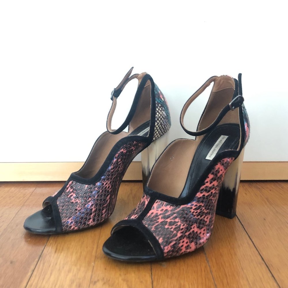 Dries Van Noten Open Toe Pumps
